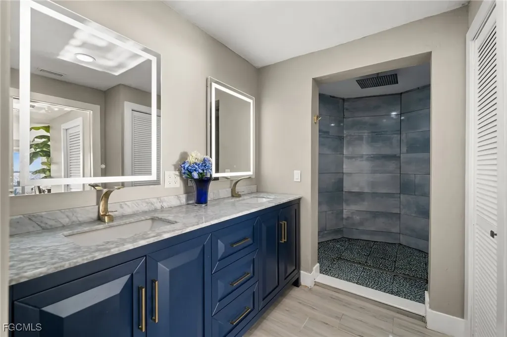 3305 SE 22nd Place Cape Coral FL 33904