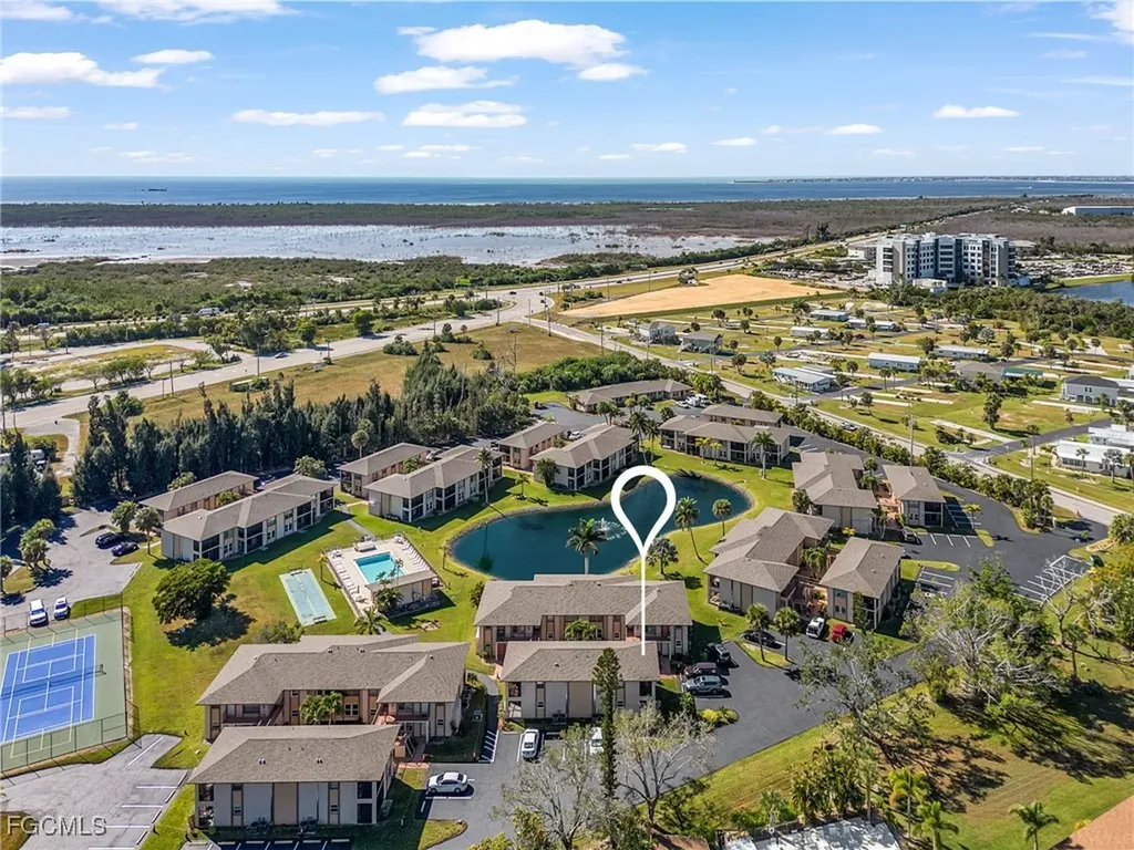 16881 Davis Road Fort Myers FL 33908