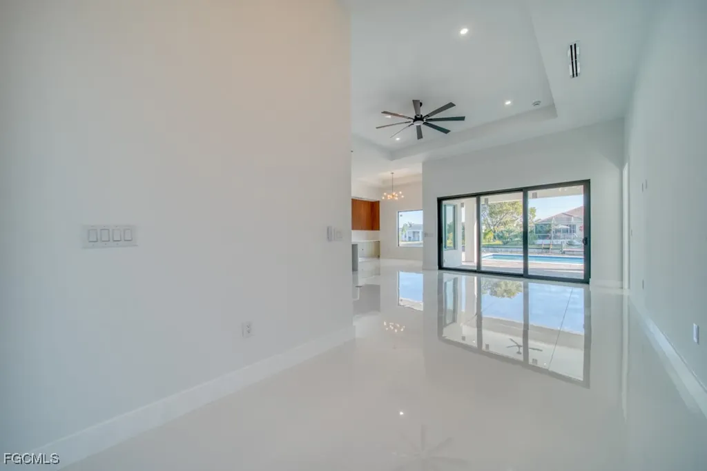 1019 SW 8th Court Cape Coral FL 33991