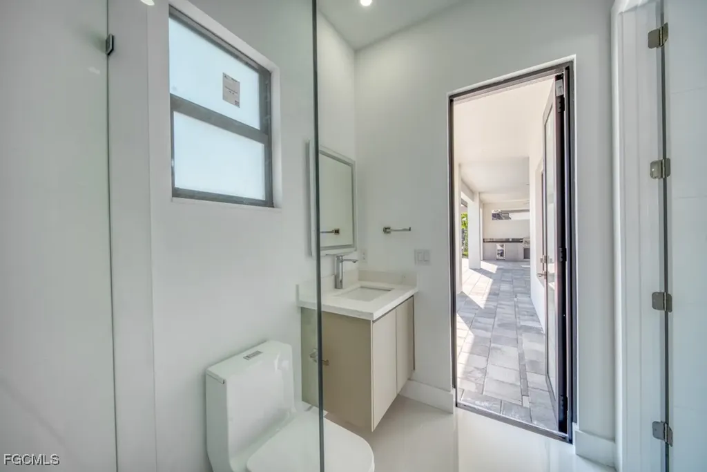 1019 SW 8th Court Cape Coral FL 33991