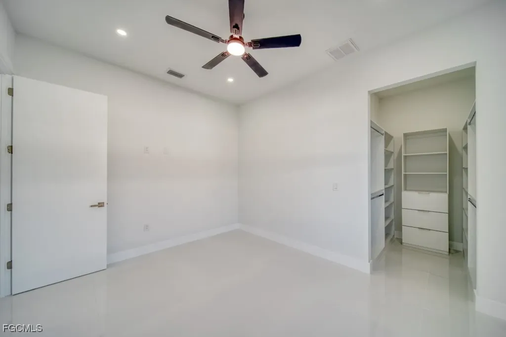 1019 SW 8th Court Cape Coral FL 33991