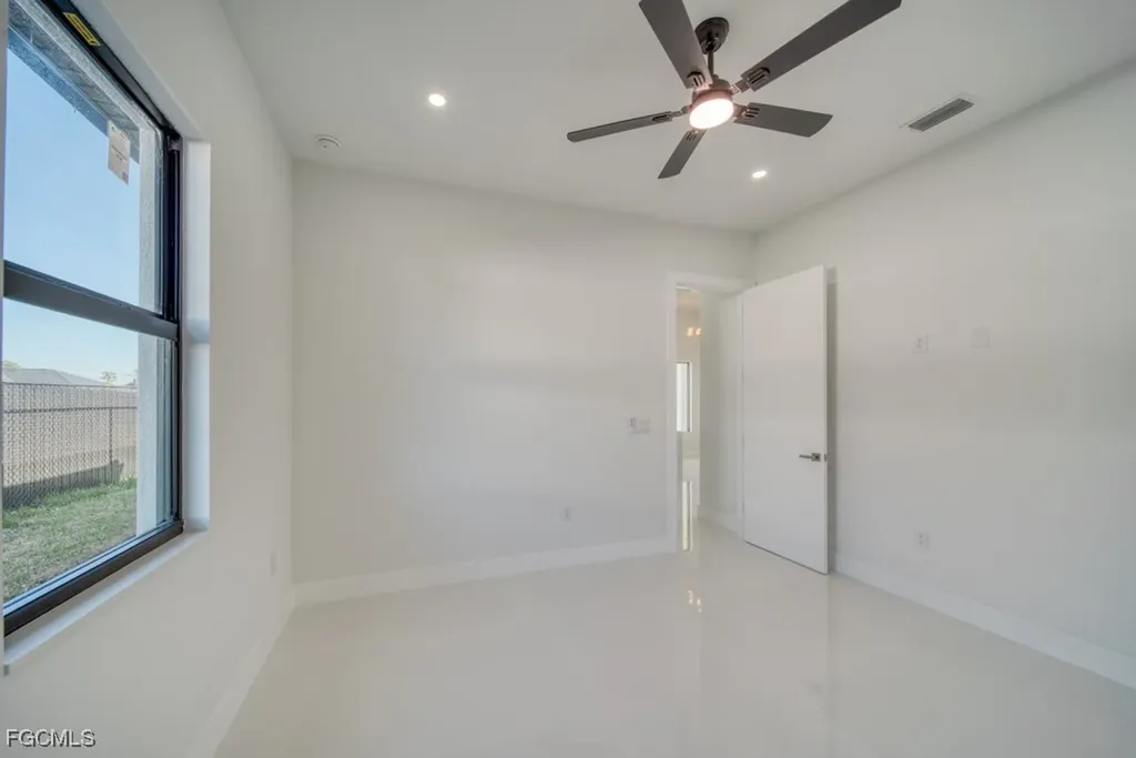 1019 SW 8th Court Cape Coral FL 33991