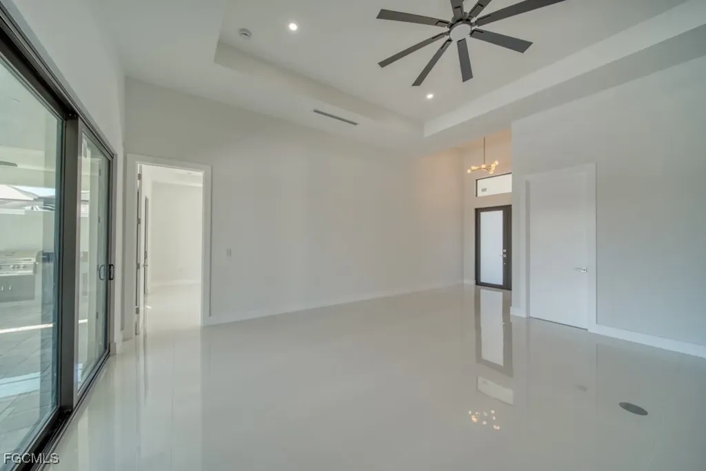 1019 SW 8th Court Cape Coral FL 33991