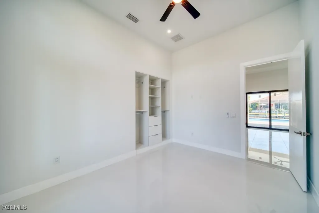 1019 SW 8th Court Cape Coral FL 33991