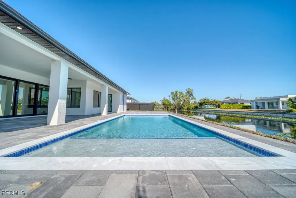 1019 SW 8th Court Cape Coral FL 33991