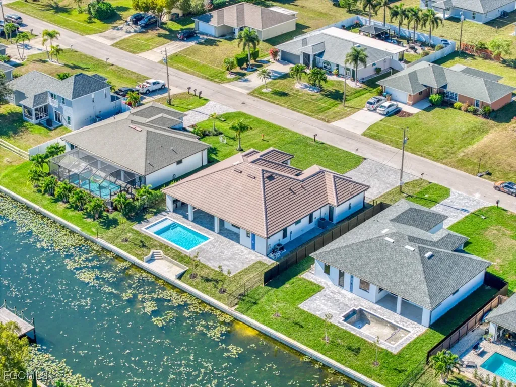 1019 SW 8th Court Cape Coral FL 33991