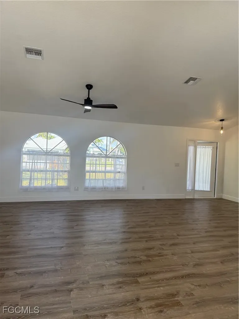 310 SE 32nd Street Cape Coral FL 33904