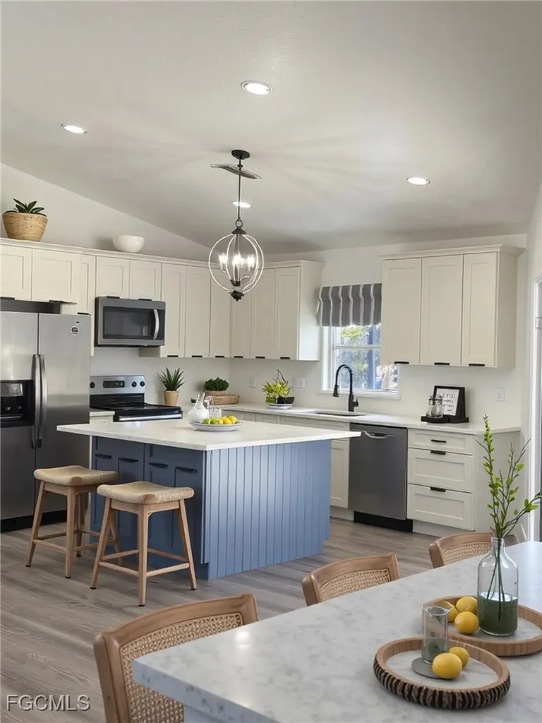 310 SE 32nd Street Cape Coral FL 33904