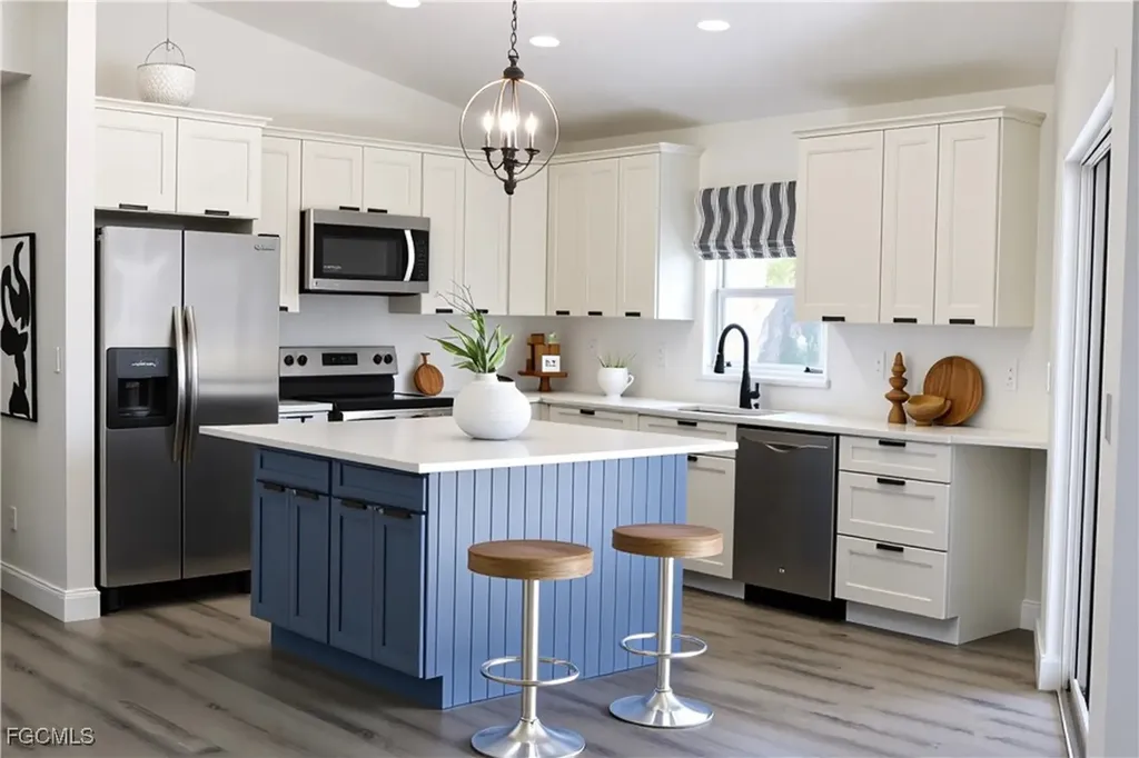 310 SE 32nd Street Cape Coral FL 33904