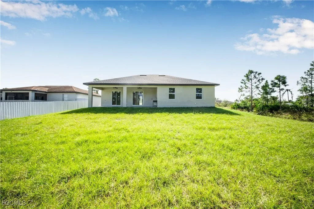 2812 31st Street W Lehigh Acres FL 33971