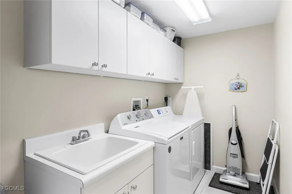 14250 Royal Harbour Court Fort Myers FL 33908