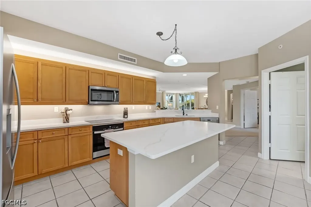 14250 Royal Harbour Court Fort Myers FL 33908