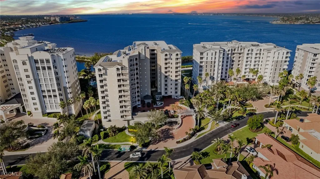 14250 Royal Harbour Court Fort Myers FL 33908