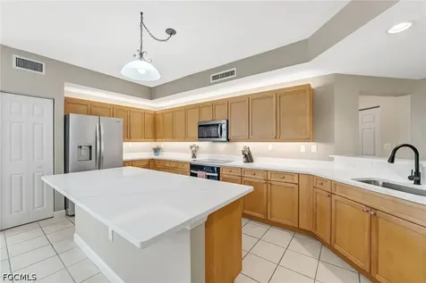 14250 Royal Harbour Court