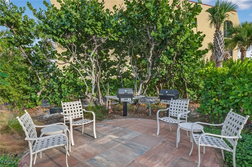 2929 W Gulf Drive Sanibel FL 33957