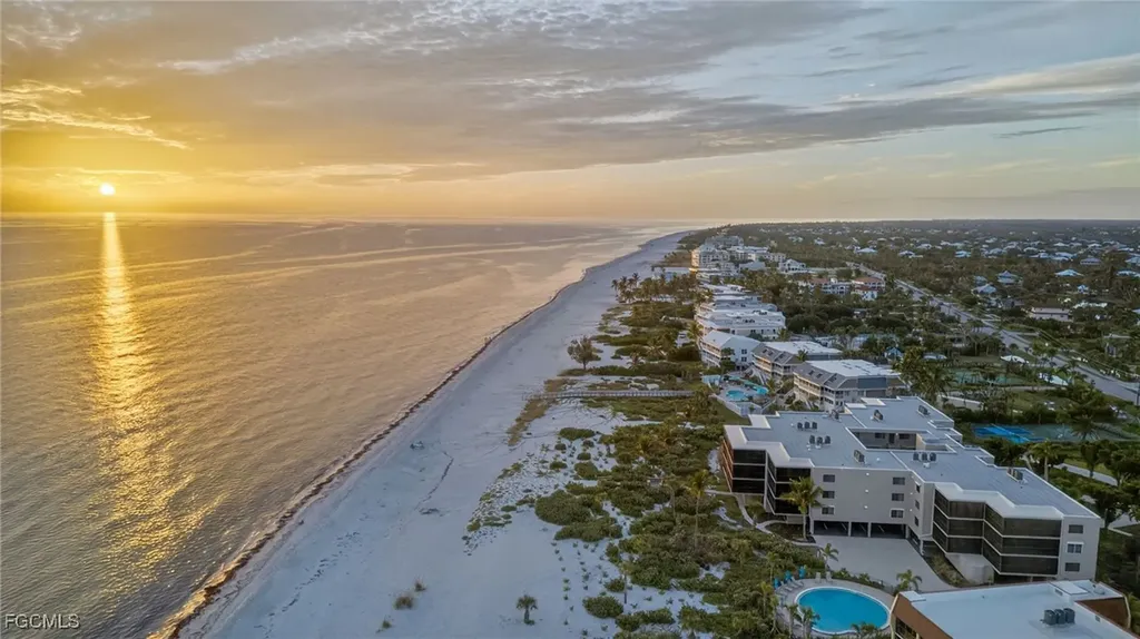 2929 W Gulf Drive Sanibel FL 33957