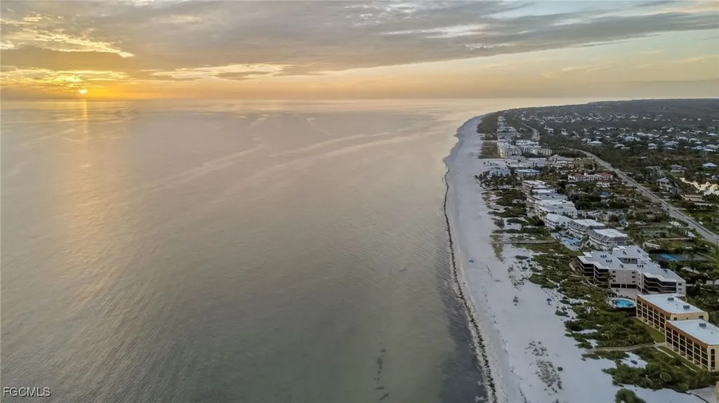 2929 W Gulf Drive Sanibel FL 33957