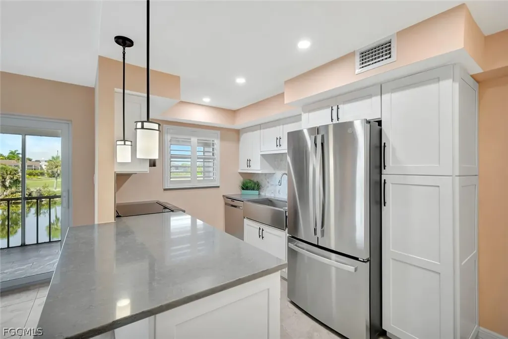 1610 Middle Gulf Drive Sanibel FL 33957