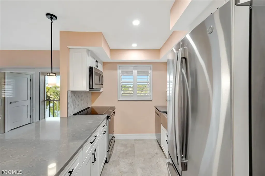 1610 Middle Gulf Drive Sanibel FL 33957