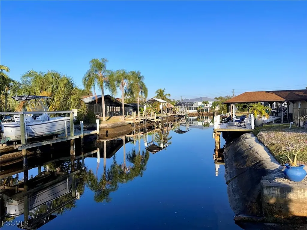 6187 Island Park Court Fort Myers FL 33908