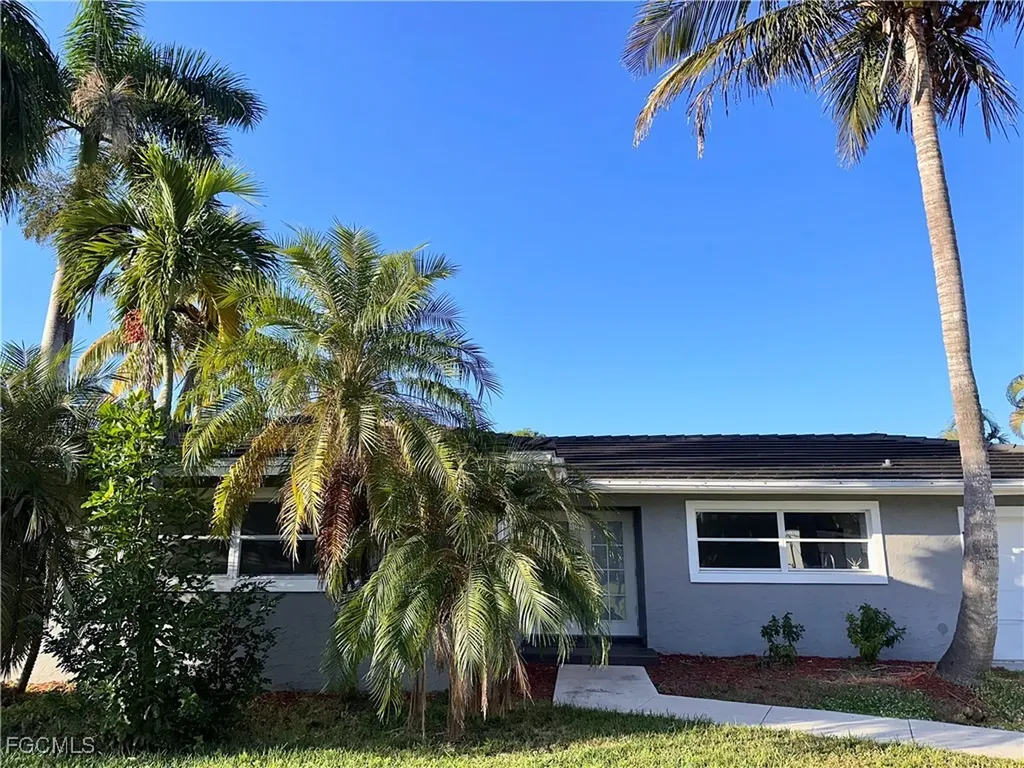 6187 Island Park Court Fort Myers FL 33908