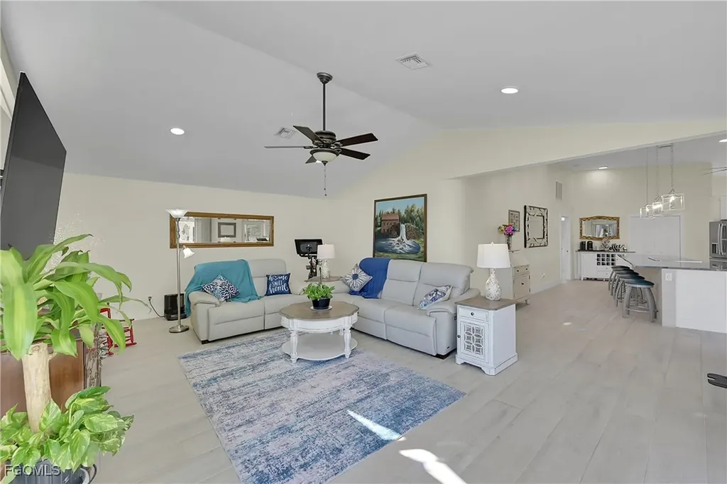 1118 El Dorado Parkway W Cape Coral FL 33914