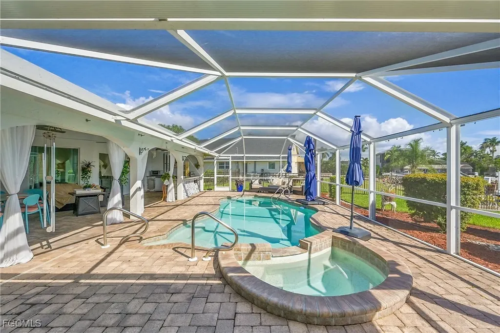 1118 El Dorado Parkway W Cape Coral FL 33914