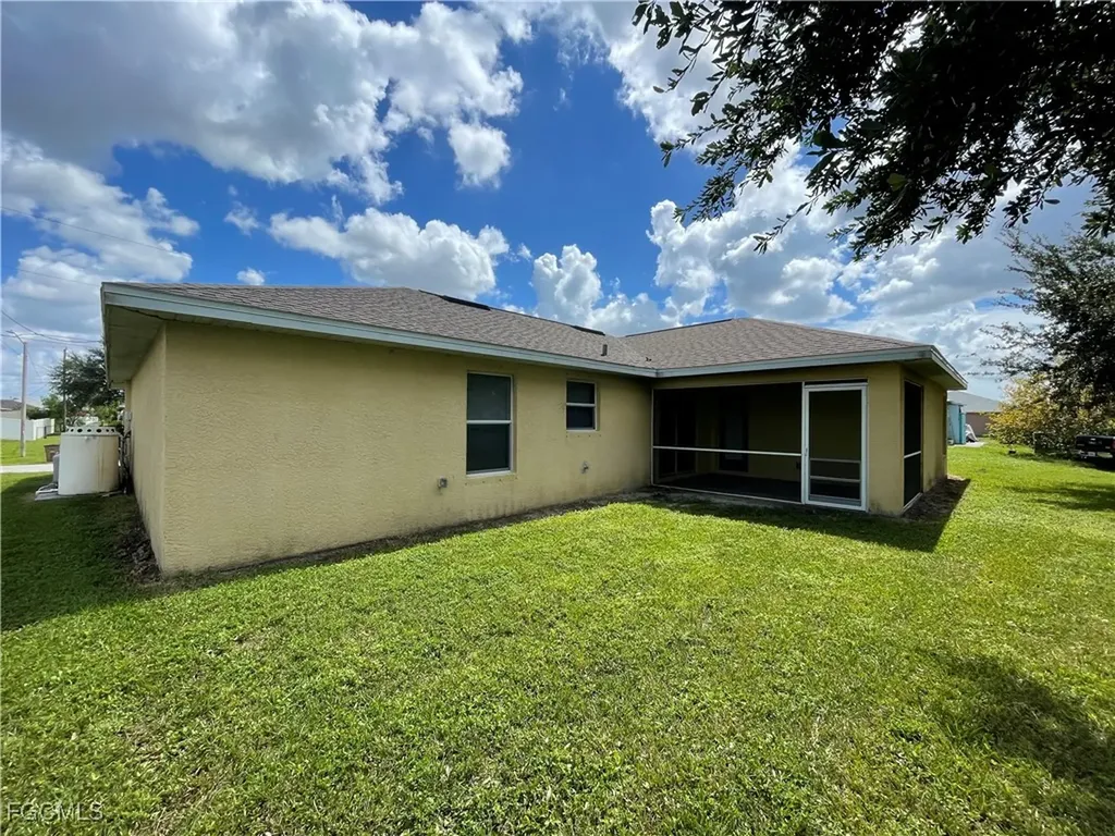 1908 NE 7th Avenue Cape Coral FL 33909