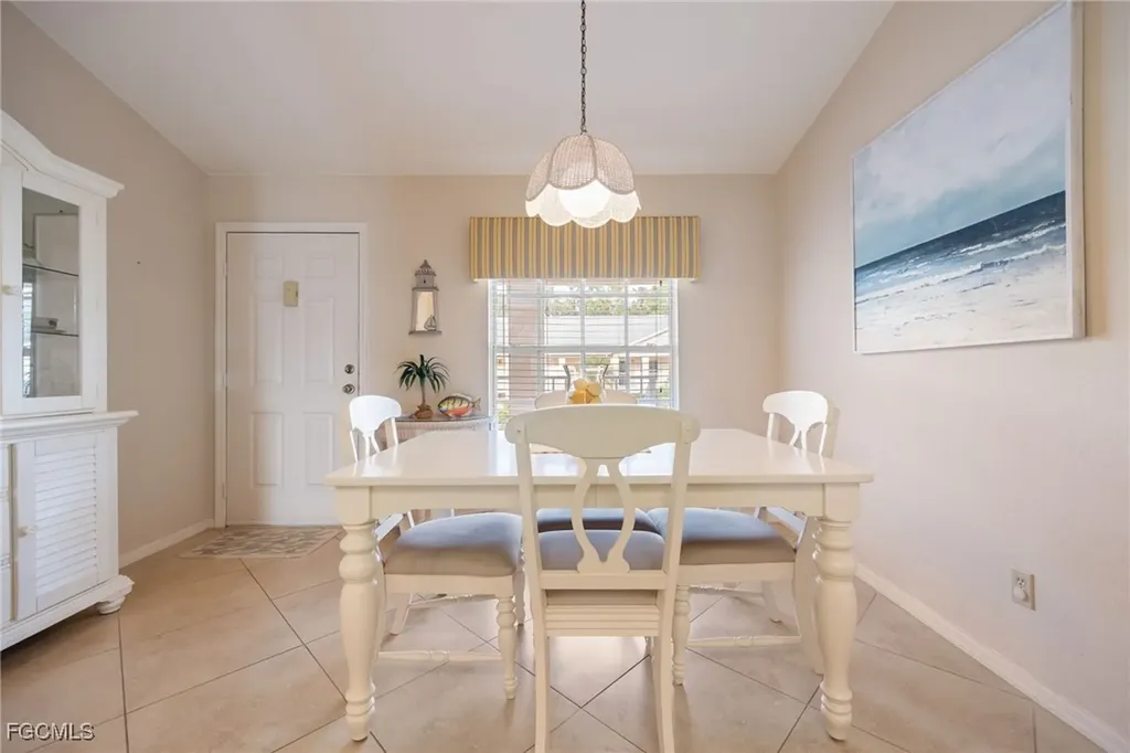 774 Wiggins Lake Drive Naples FL 34110