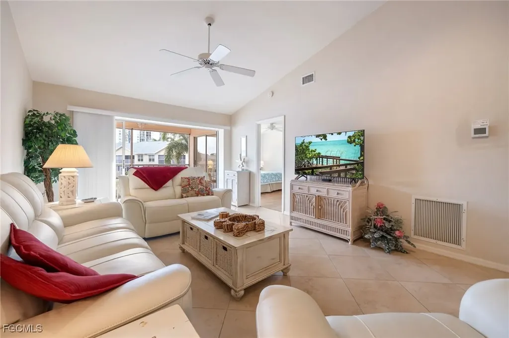 774 Wiggins Lake Drive Naples FL 34110