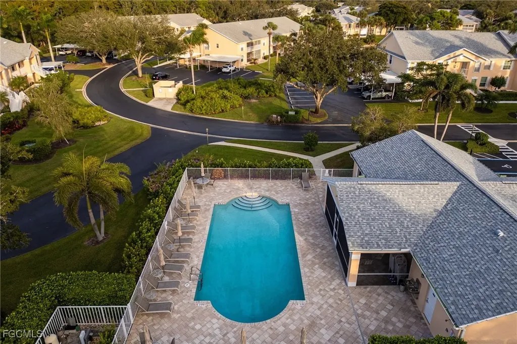 774 Wiggins Lake Drive Naples FL 34110