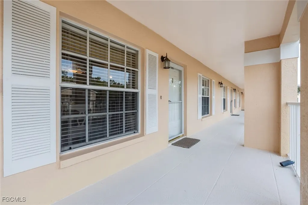 774 Wiggins Lake Drive Naples FL 34110