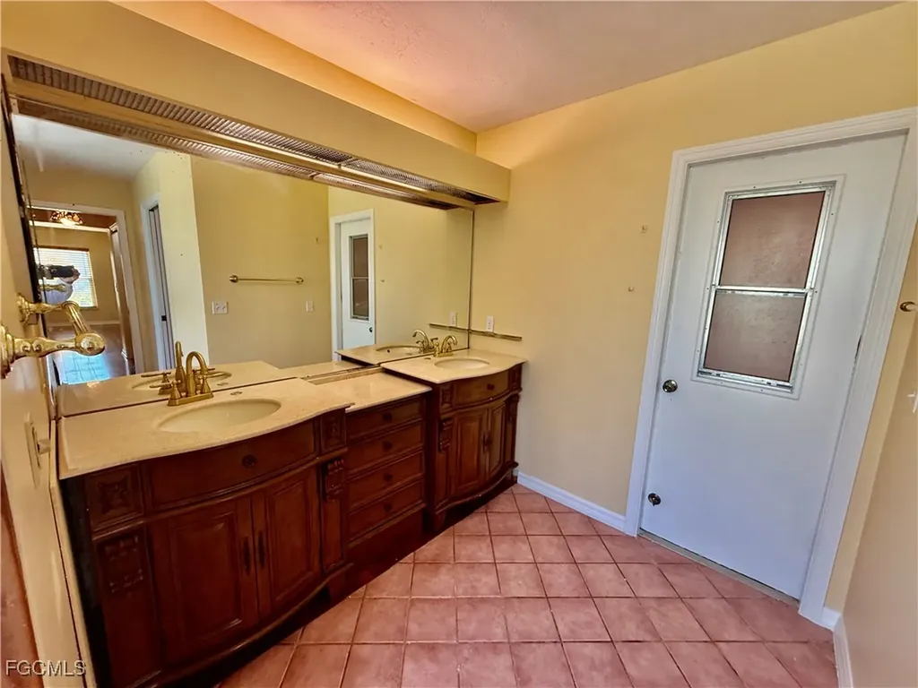1427 Scenic Street Lehigh Acres FL 33936