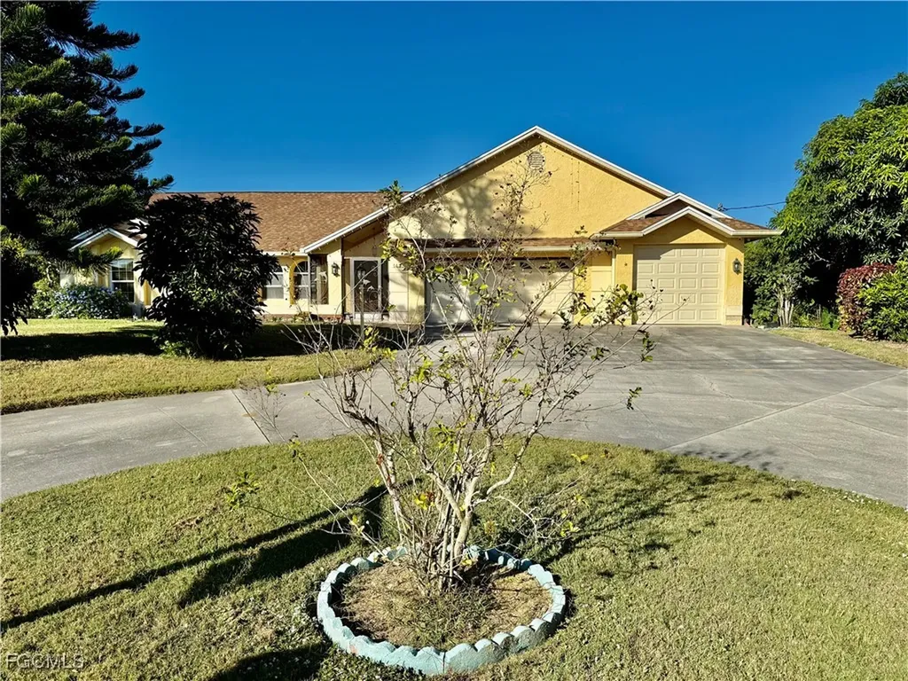1427 Scenic Street Lehigh Acres FL 33936