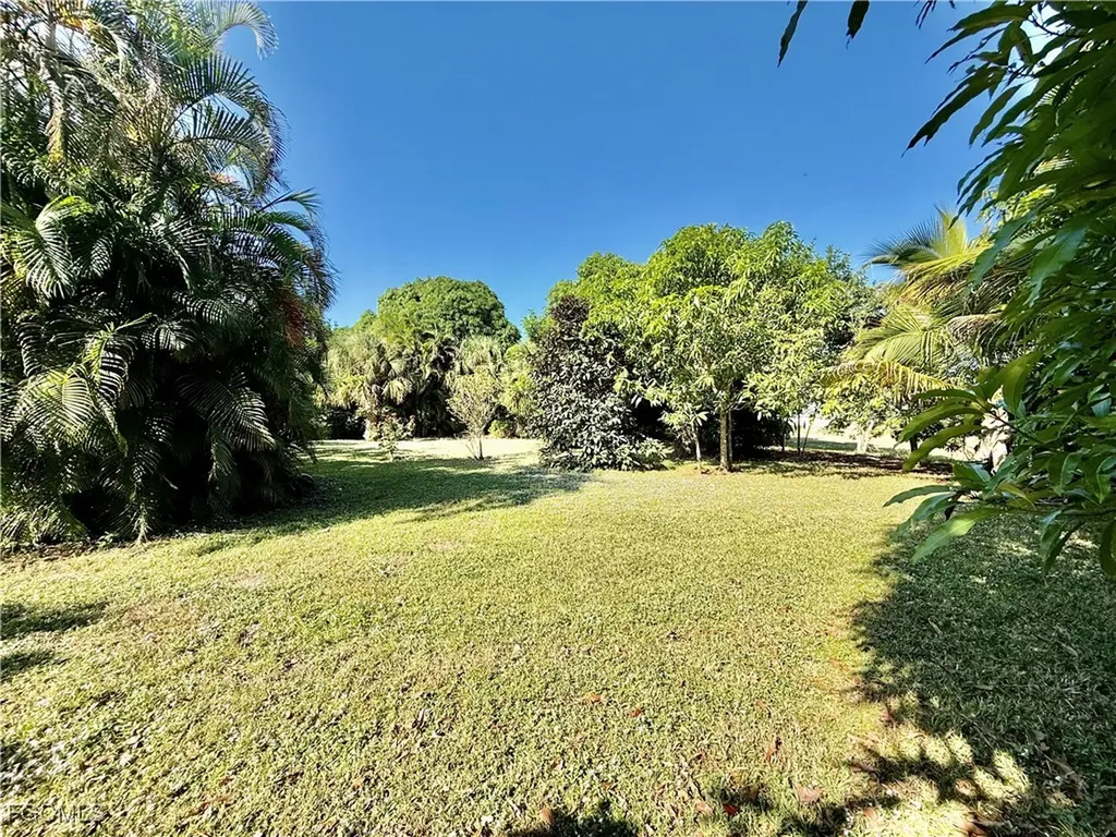 1427 Scenic Street Lehigh Acres FL 33936