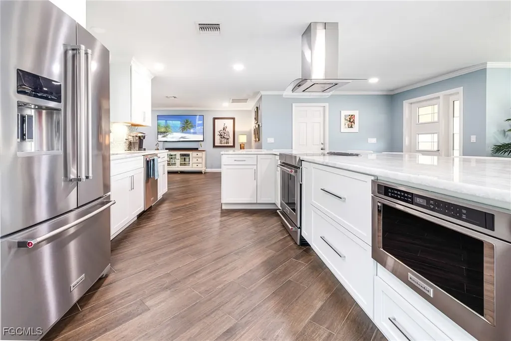 1624 Whiskey Creek Drive Fort Myers FL 33919