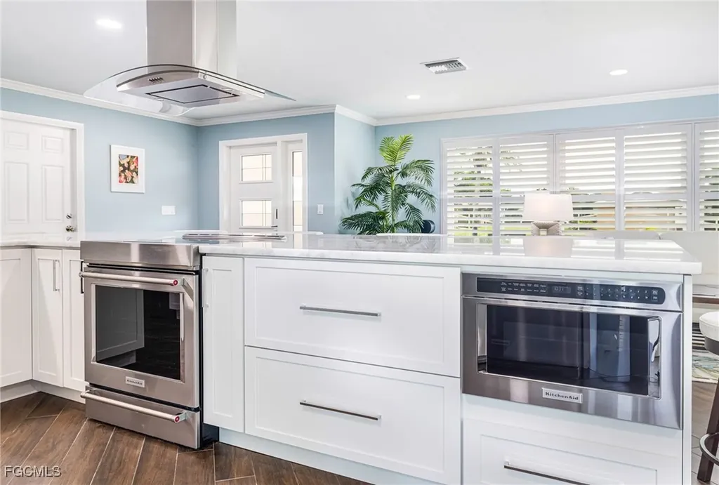 1624 Whiskey Creek Drive Fort Myers FL 33919