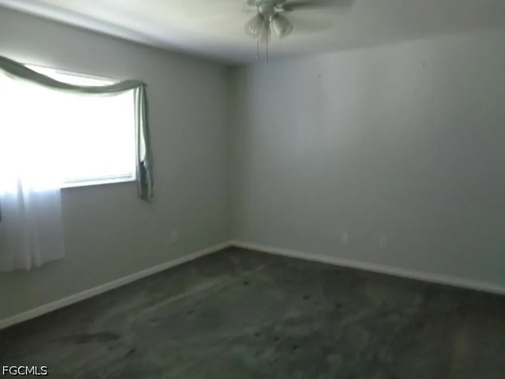 1139 SE 17th Terrace Cape Coral FL 33990