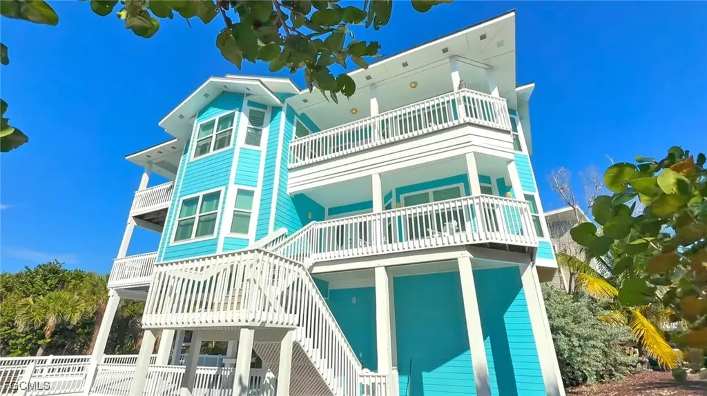 4560 Conch Shell Drive Upper Captiva FL 33924