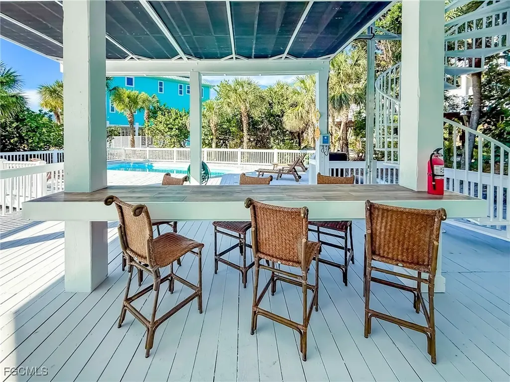 4560 Conch Shell Drive Upper Captiva FL 33924