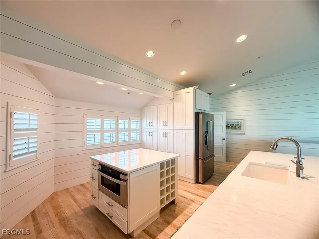 4560 Conch Shell Drive Upper Captiva FL 33924
