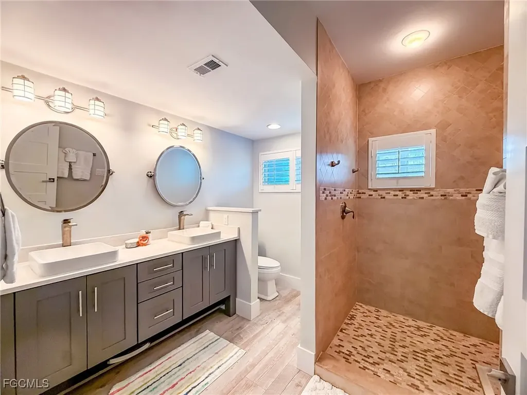 4560 Conch Shell Drive Upper Captiva FL 33924
