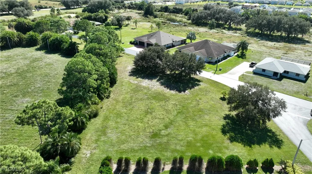 20083/085 Petrucka Circle N Lehigh Acres FL 33936