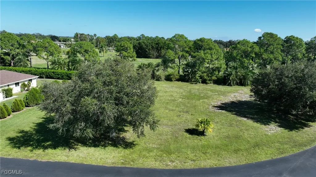 20083/085 Petrucka Circle N Lehigh Acres FL 33936