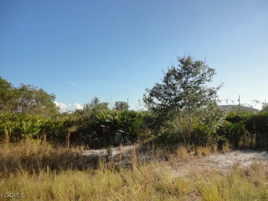 2903 72nd Street W Lehigh Acres FL 33971