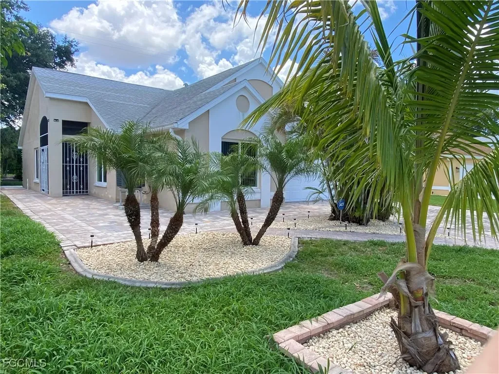 15298 Cricket Lane Fort Myers FL 33919