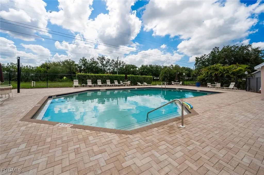 15298 Cricket Lane Fort Myers FL 33919