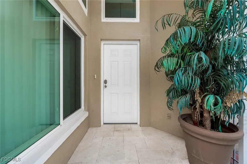 15298 Cricket Lane Fort Myers FL 33919