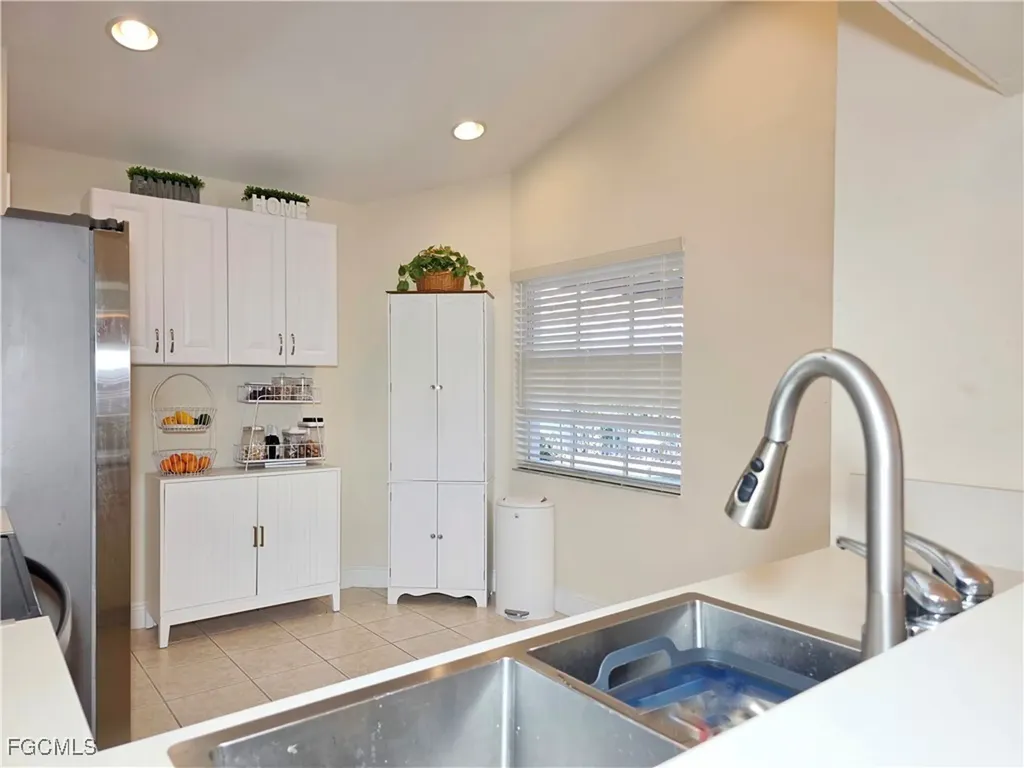 2305 Summersweet Drive Alva FL 33920