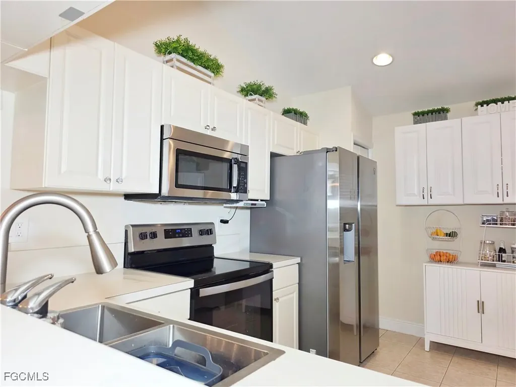 2305 Summersweet Drive Alva FL 33920